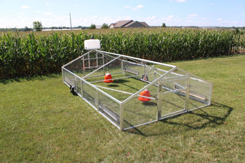 broiler mobile coop for 100 chickens