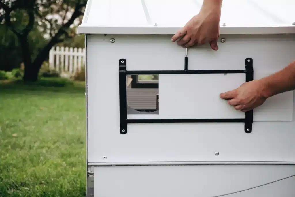 mobile chicken house for 4 chickens