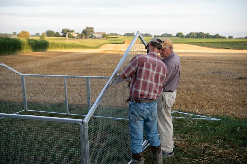 DIY-Projects-Building-Your-Own-Mobile-Chicken-House